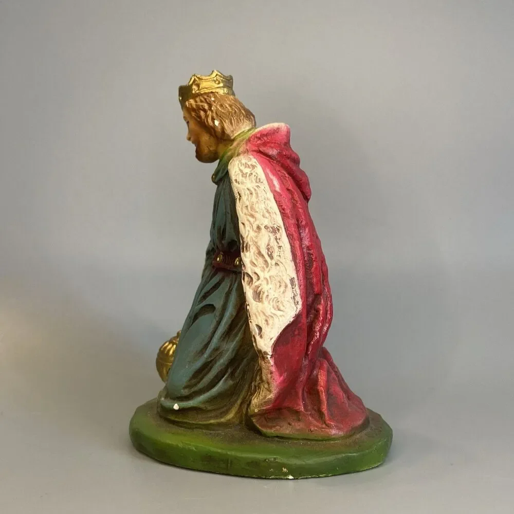 Columbia Statuary Kneeling WiseMan King Chalkware Nativity Figure 4